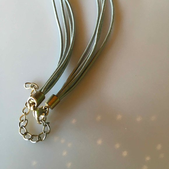 Oversized Heart and Rope Necklace - Picture 4 of 8